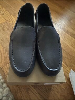 Sperry  ladies black leather Slip-On Loafers